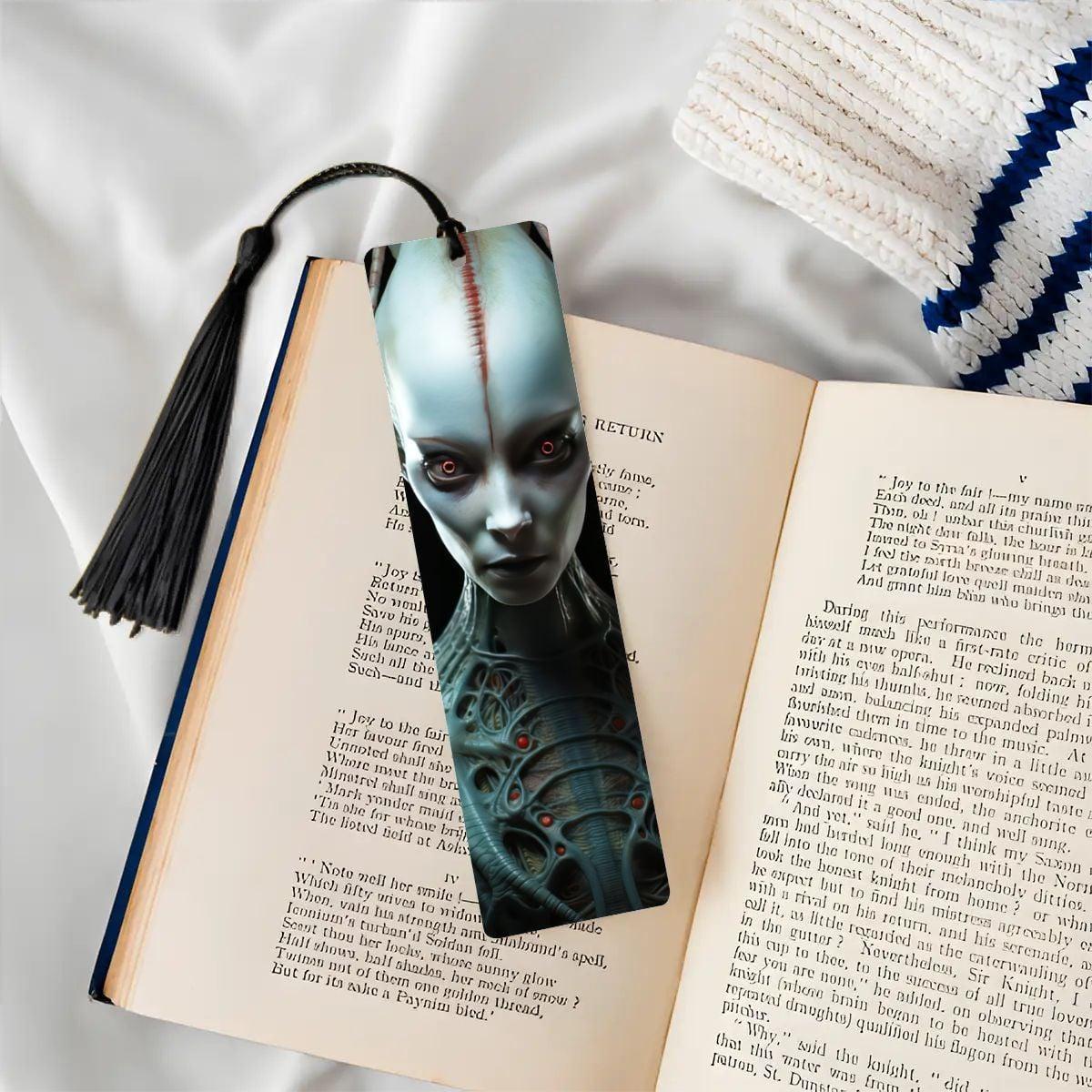 ColorFlow | Biomech Alien Metal Bookmark Sci Fi Extraterrestrial Red Eye Futuristic Dark Fantasy Art | Optional Personalization